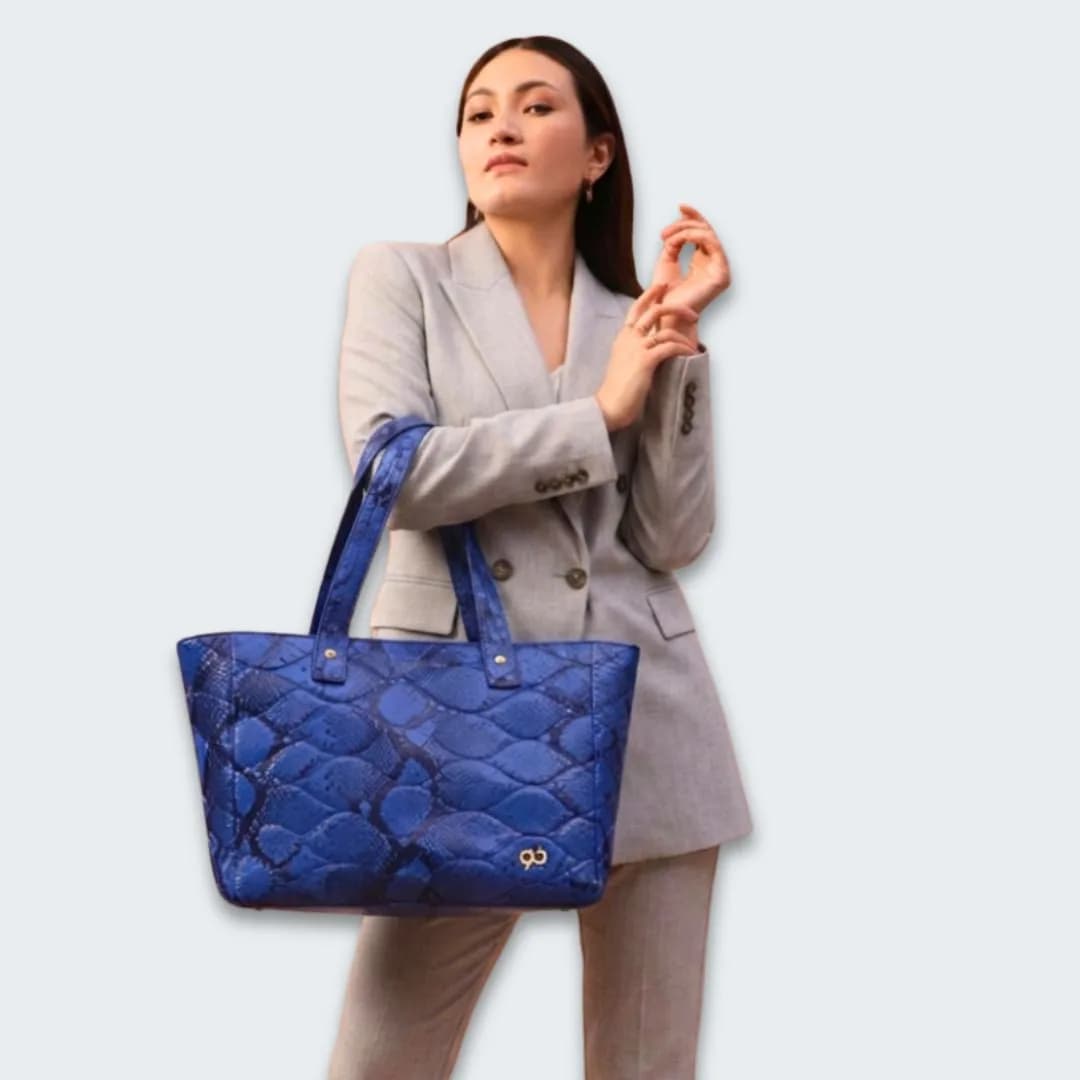 90 Feet Malini Quilted Blue Leather Tote Bag thumbnail 9