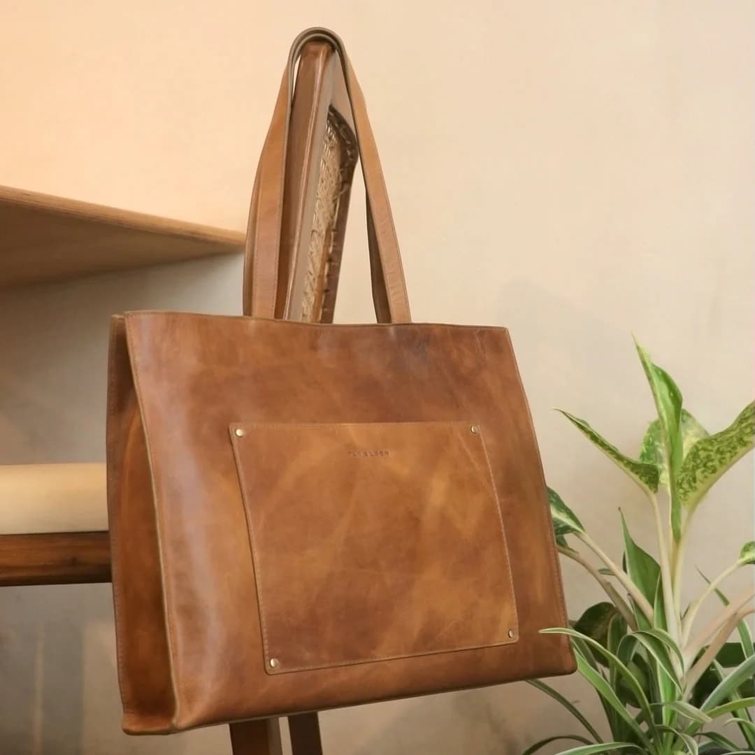 Artist's Tote (Tuscany Tan) thumbnail 6