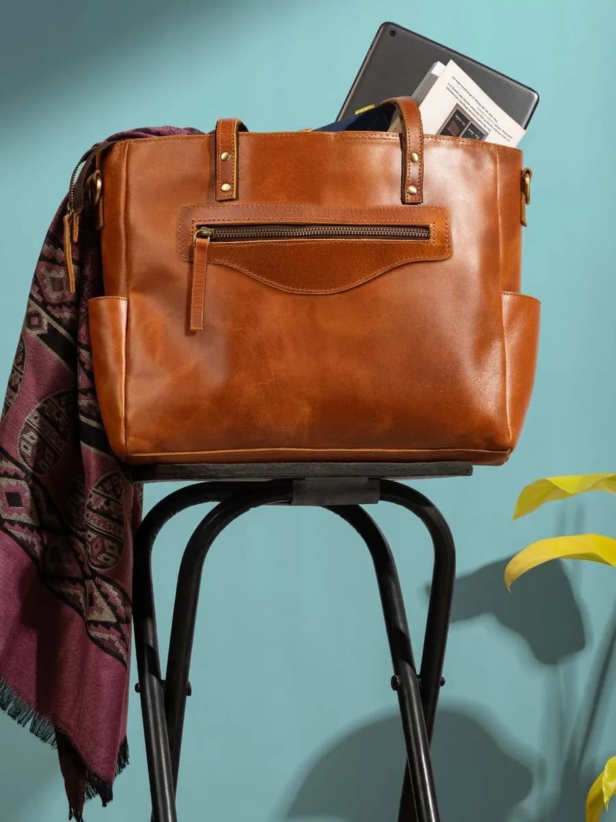 Luxury Kodiak Tote thumbnail 10