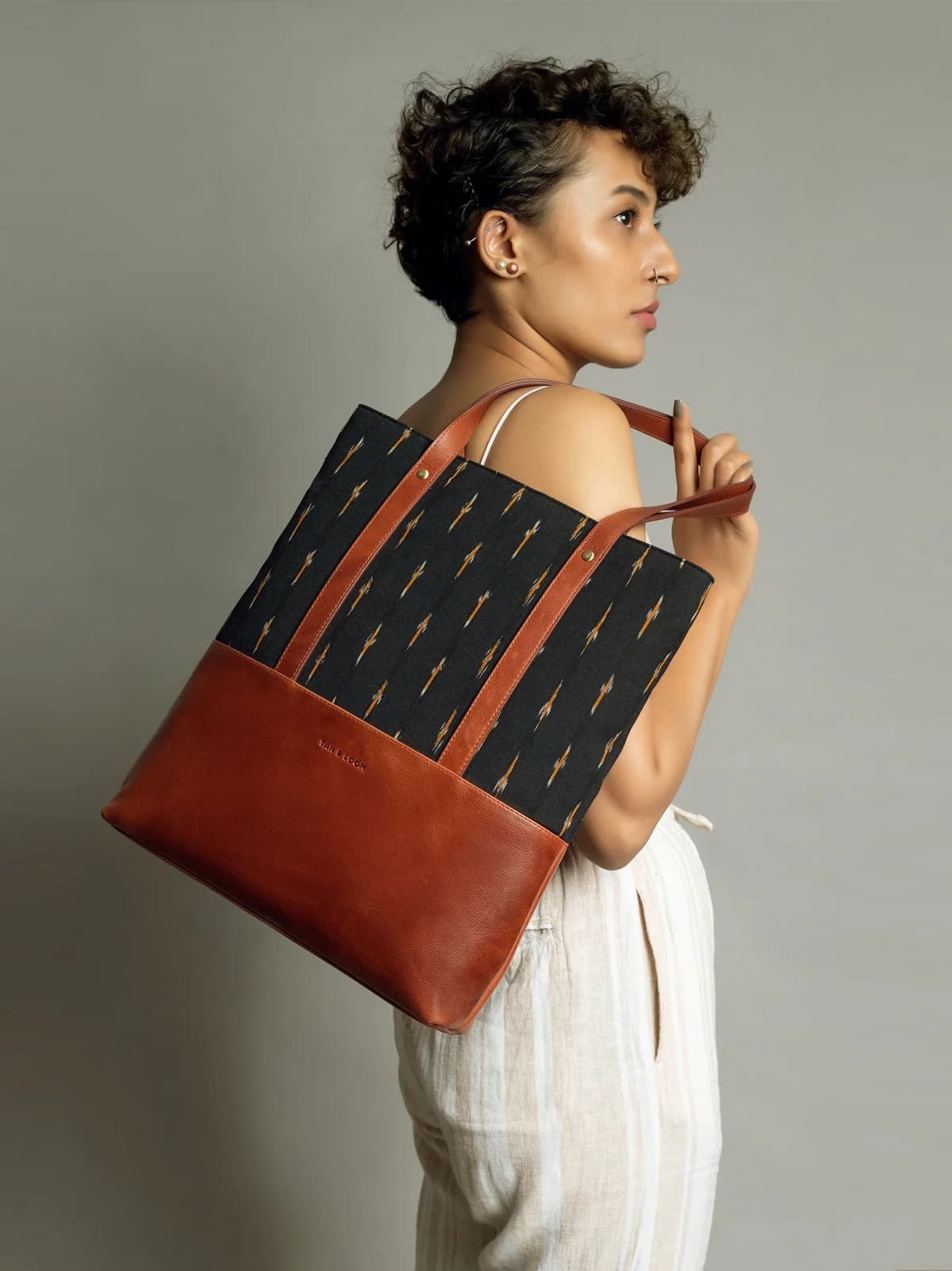 Classic Tote thumbnail 2