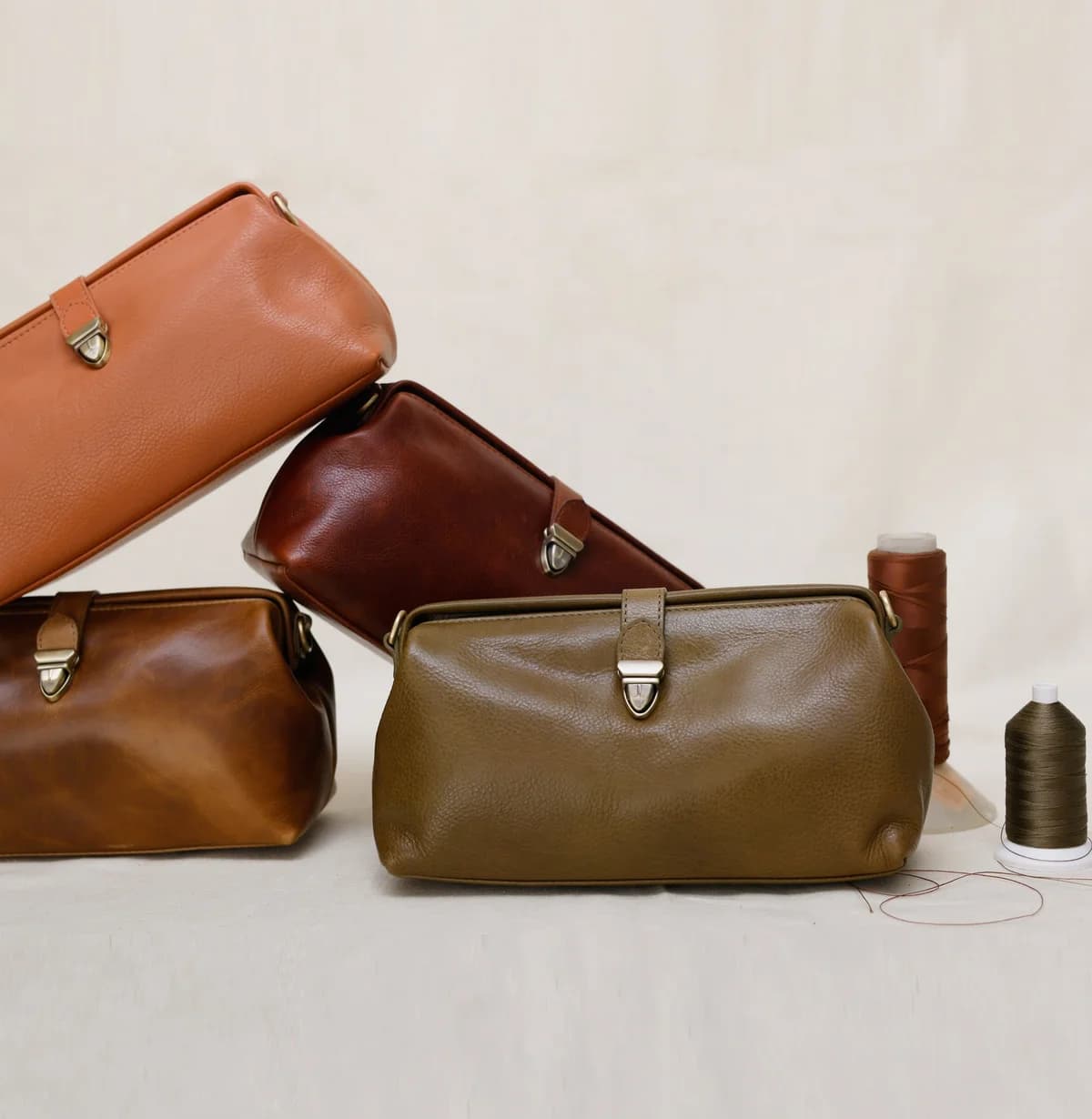 Doctor's Sling Bag (Olive Green) thumbnail 5