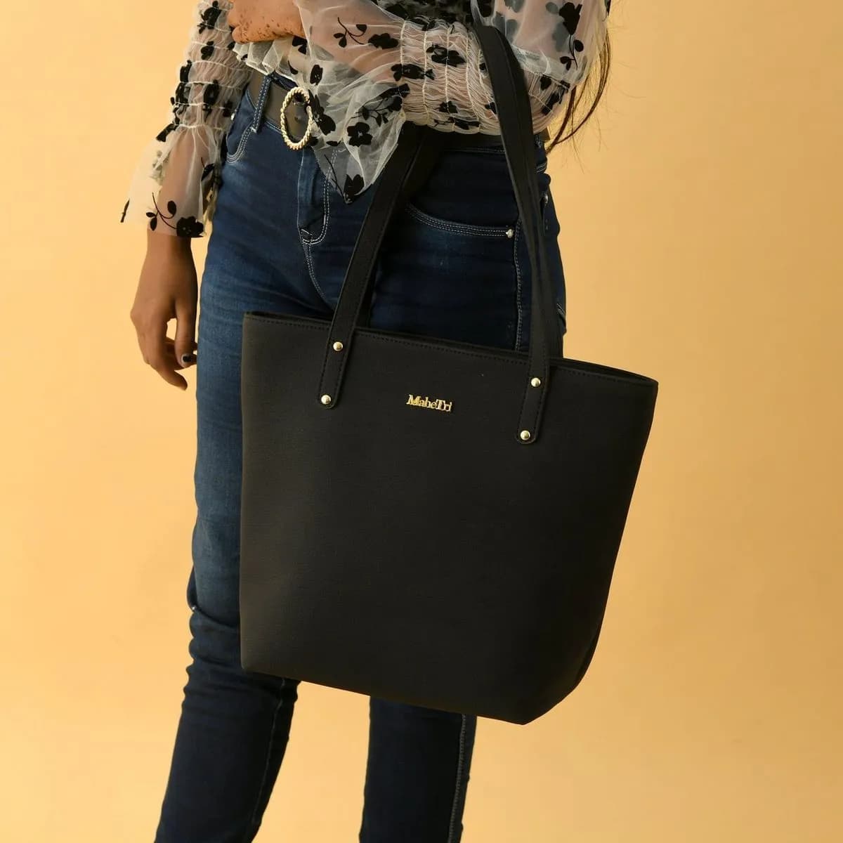 Era Vegan Leather Tote - Midnight Black thumbnail 2