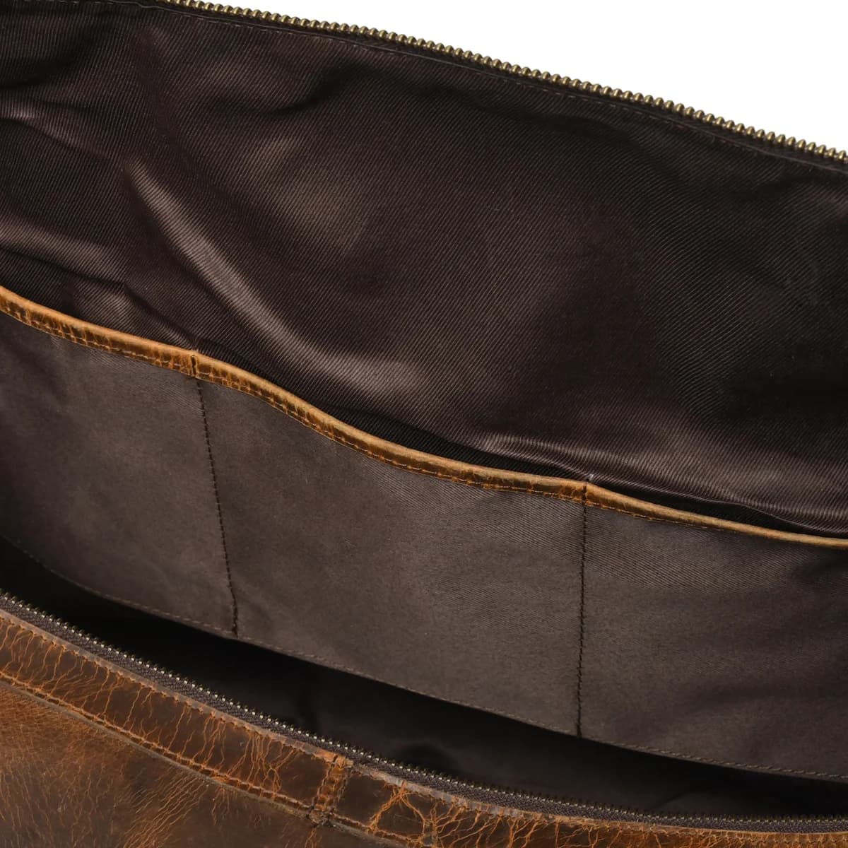 IndiFash 22 Inch Buffalo Oil Pull Up bag thumbnail 5