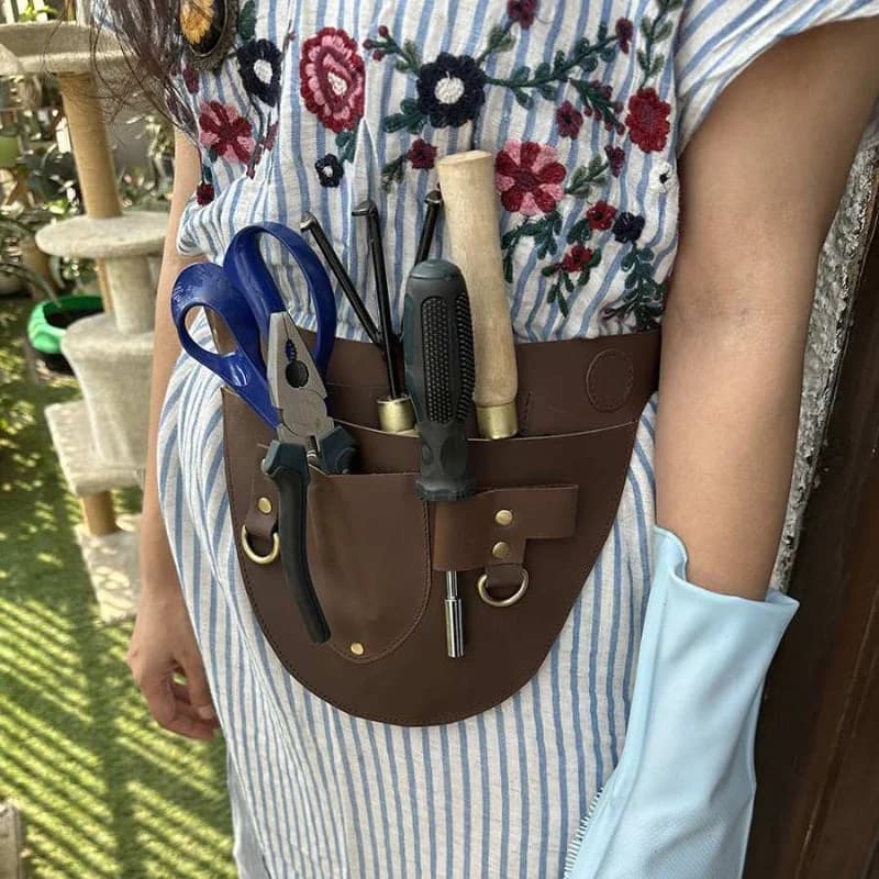 Leather Gardening Tool Belt thumbnail 11