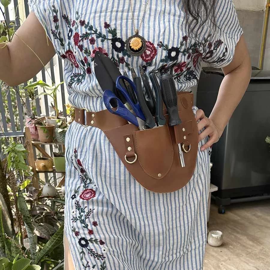 Leather Gardening Tool Belt thumbnail 12