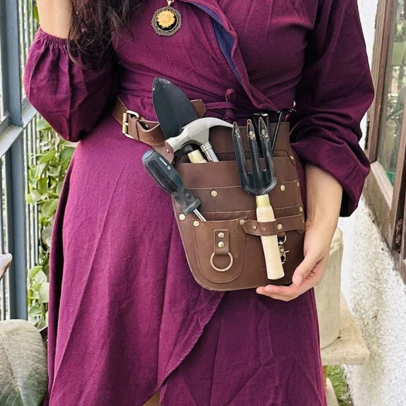 Leather Gardening Tool Belt thumbnail 13