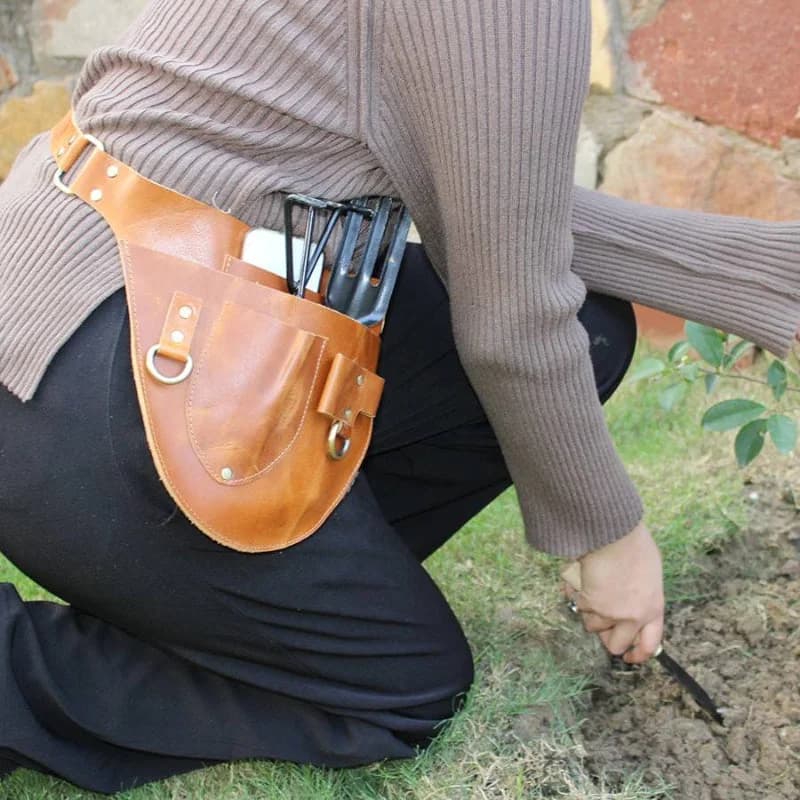 Leather Gardening Tool Belt thumbnail 4