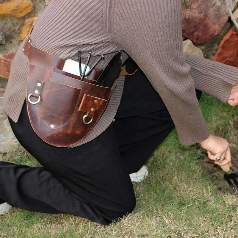 Leather Gardening Tool Belt thumbnail 6