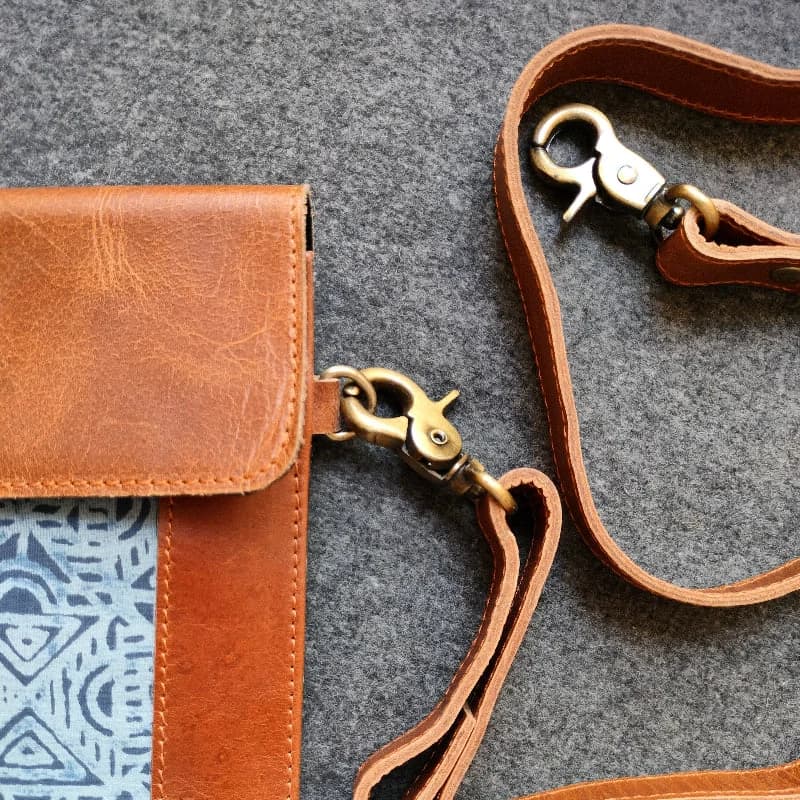 Leather Strap for Laptop Sleeve thumbnail 8