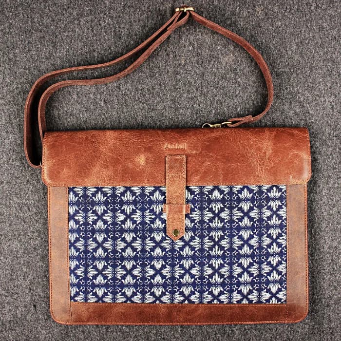 Leather Strap for Laptop Sleeve thumbnail 9
