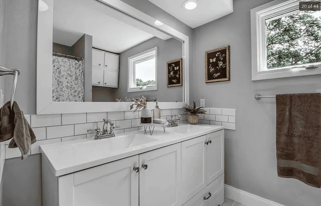 Liquid White Mirror Frame