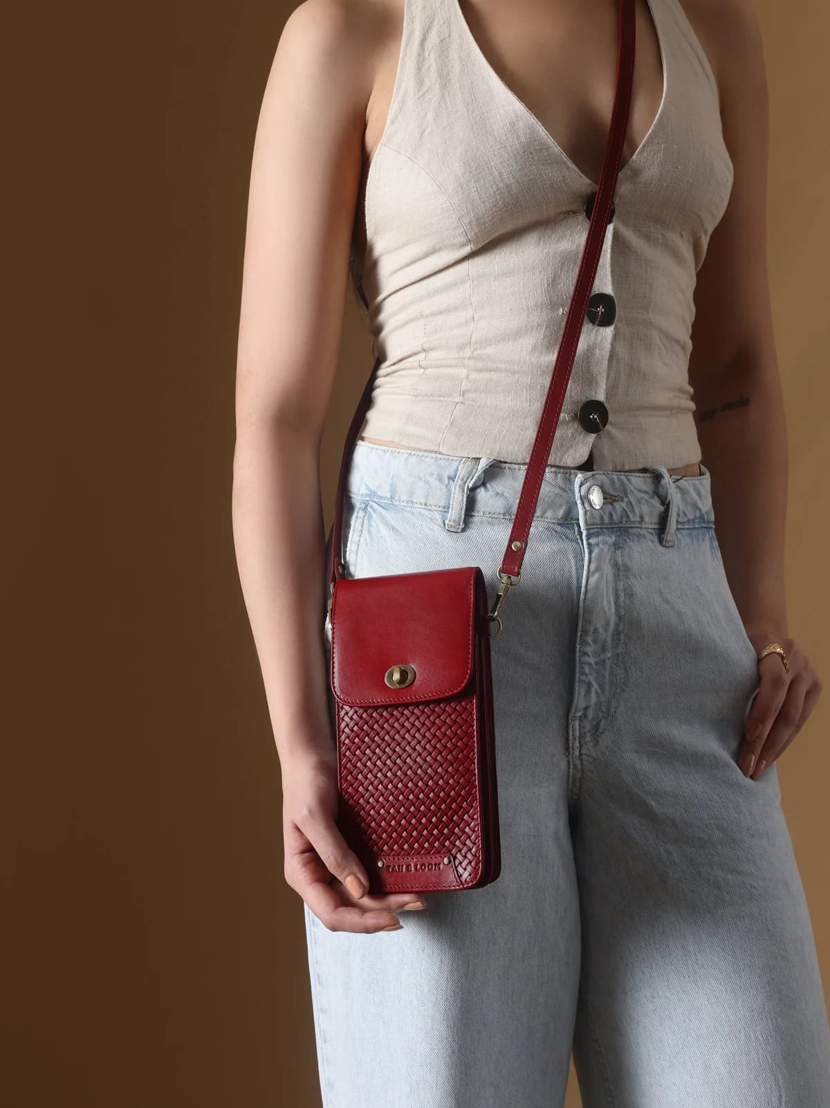 Manhattan Mobile Sling (Cherry) thumbnail 4