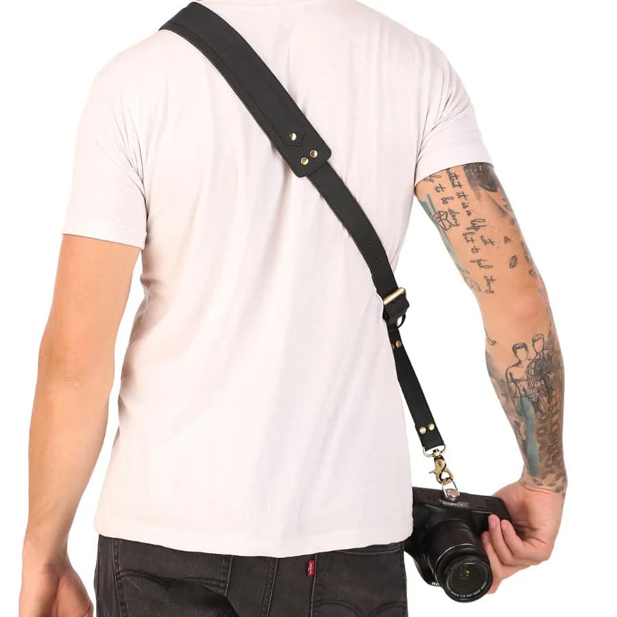 Monolens Leather Camera Strap Black thumbnail 5