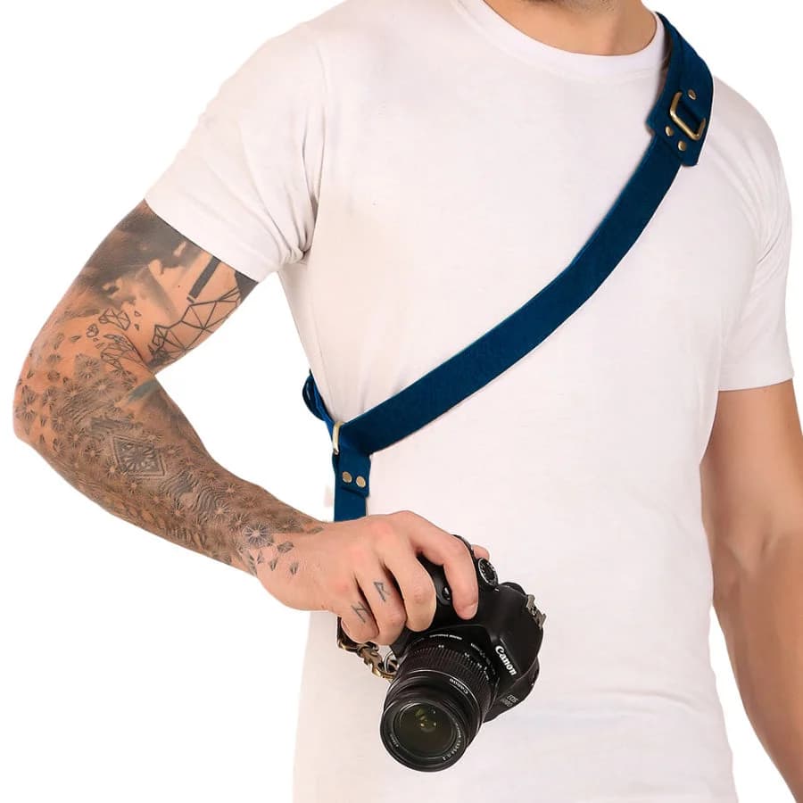 Monolens Leather Camera Strap Black thumbnail 6