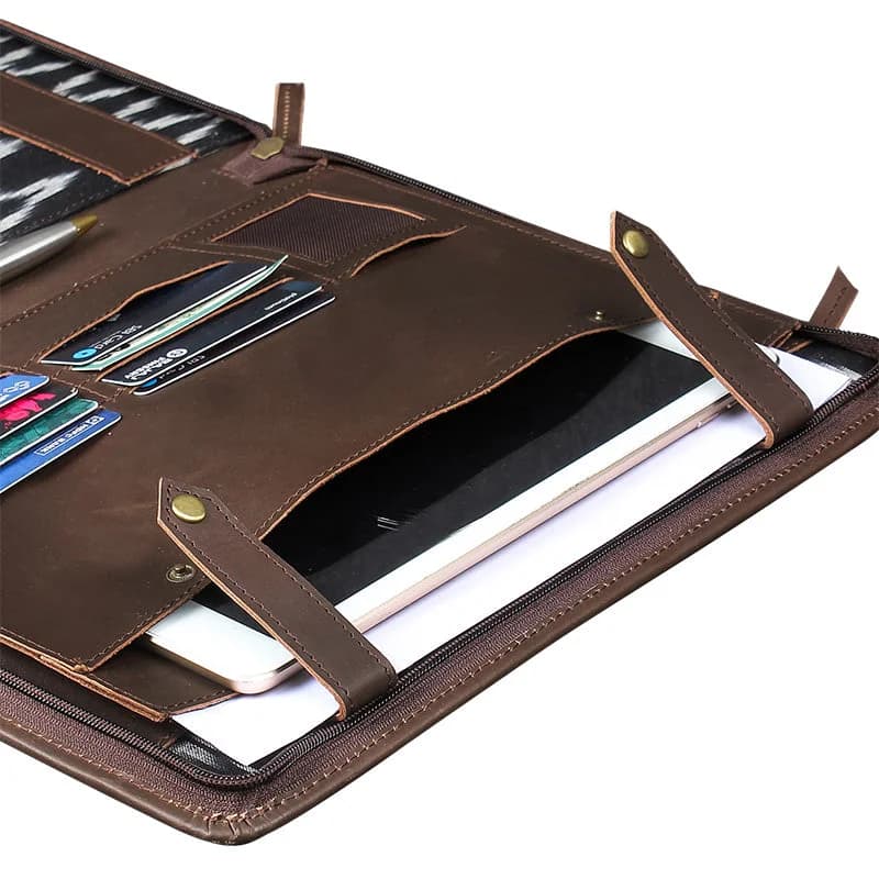 Paramount Folder 002 thumbnail 3