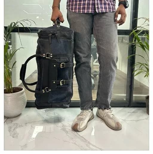 Leather Duffle Bag - Premium Quality and Versatility thumbnail 6