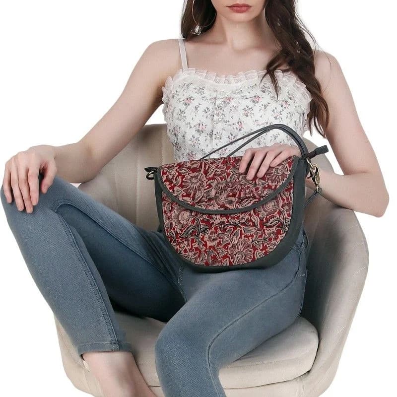 Gulnaar Sling Bag thumbnail 2