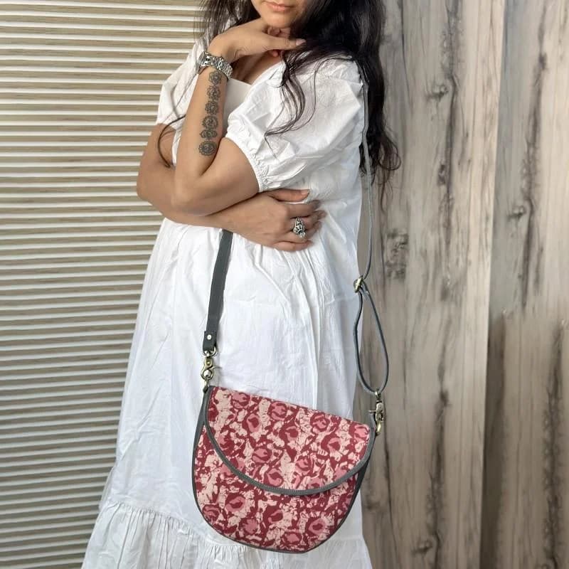 Gulnaar Sling Bag thumbnail 3