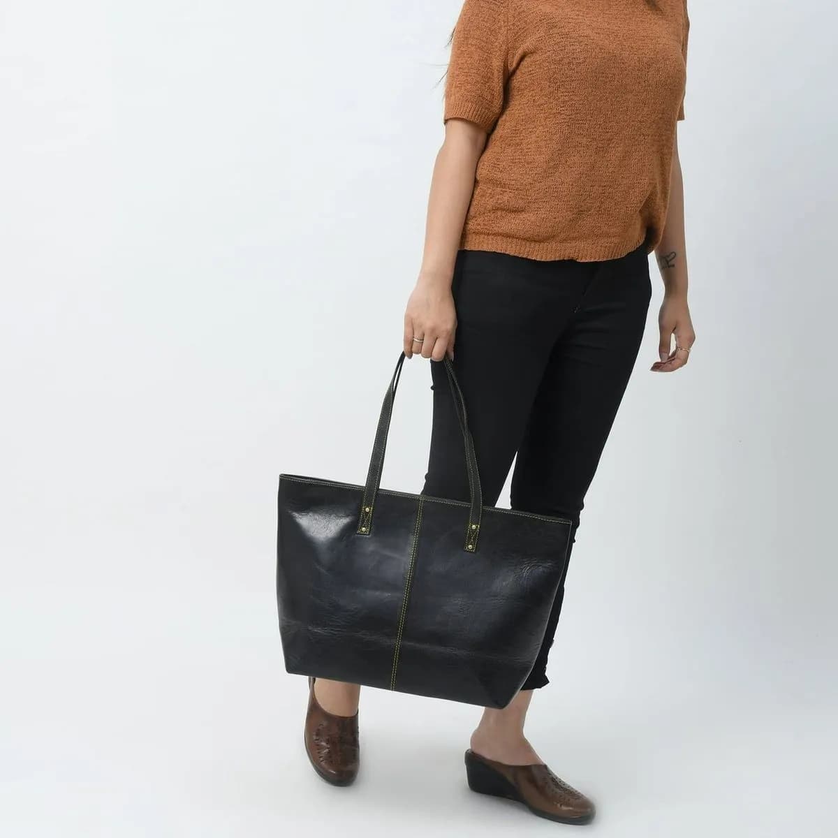 The Kim Tote Bag - Black thumbnail 4