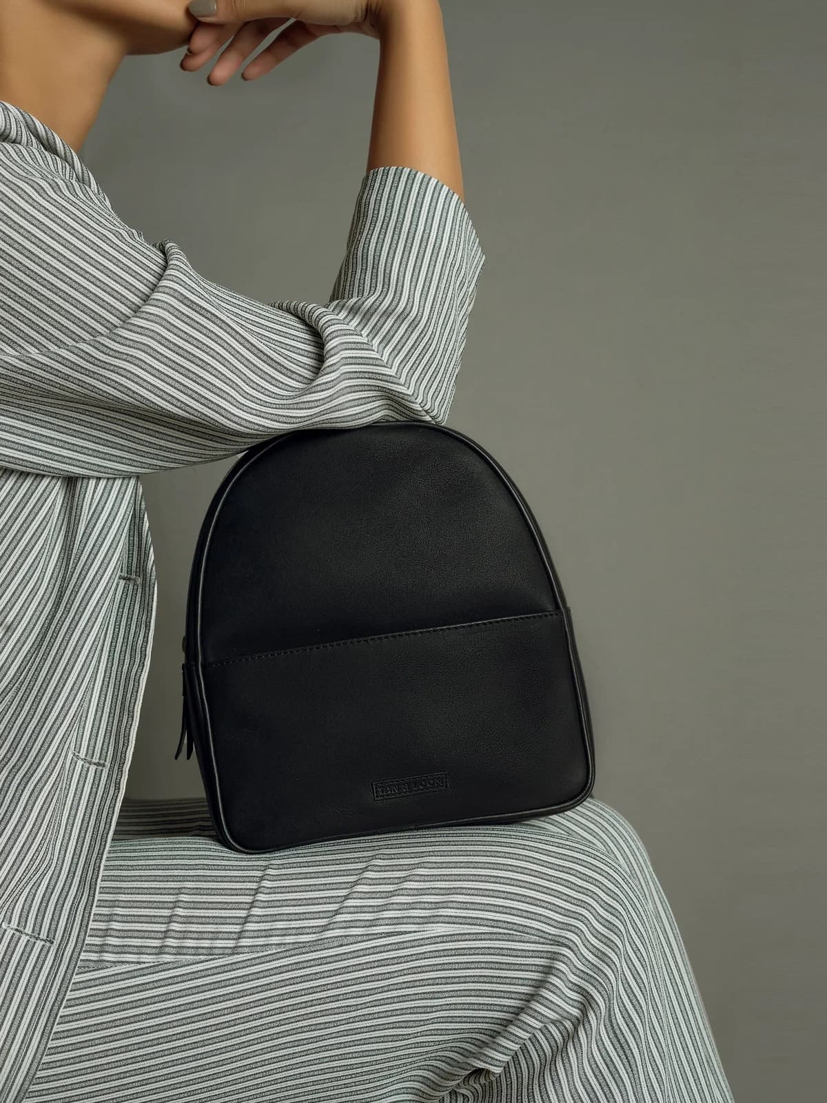 Wanderlust Backpack (Black) thumbnail 7
