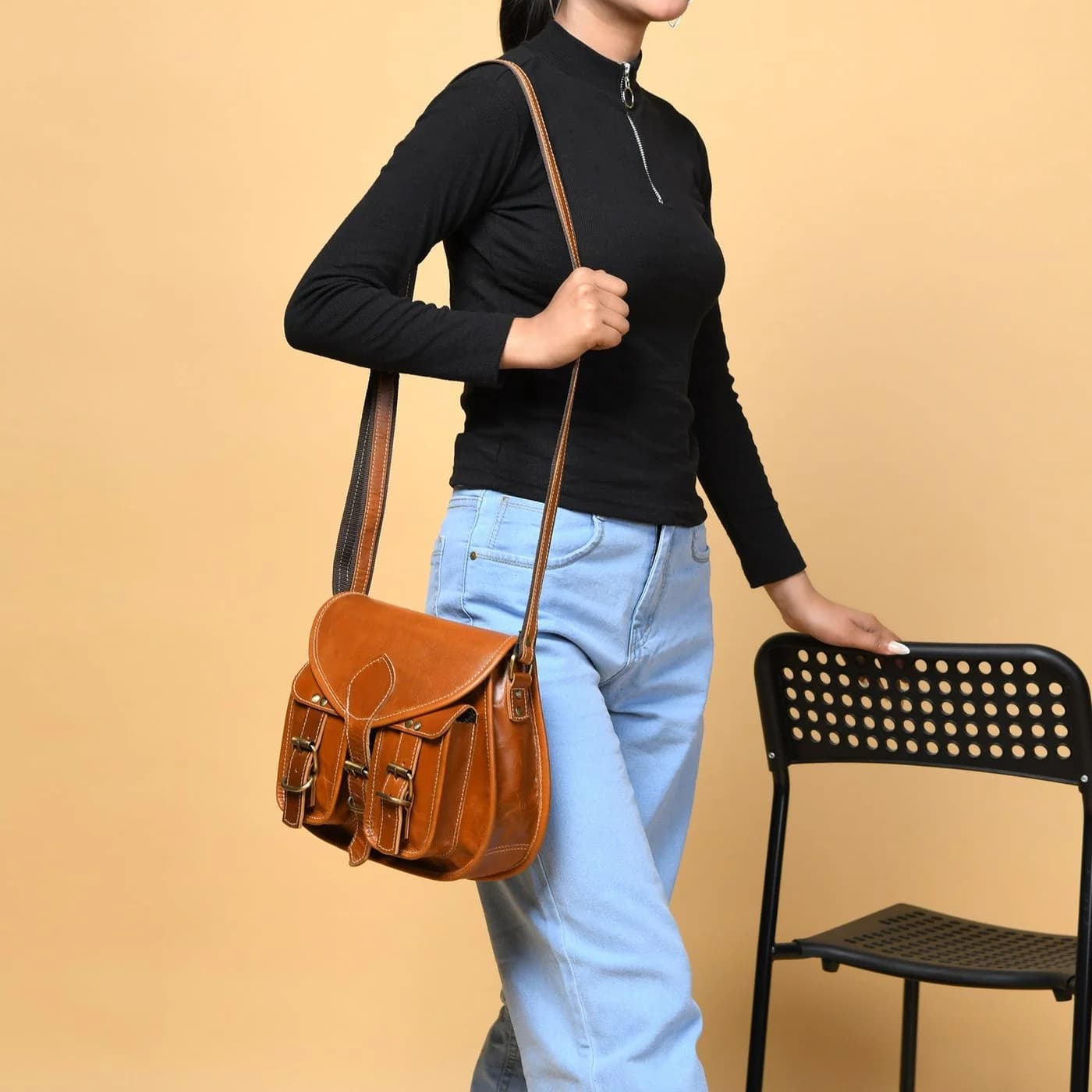 2-Pocket Leather Sling For Women