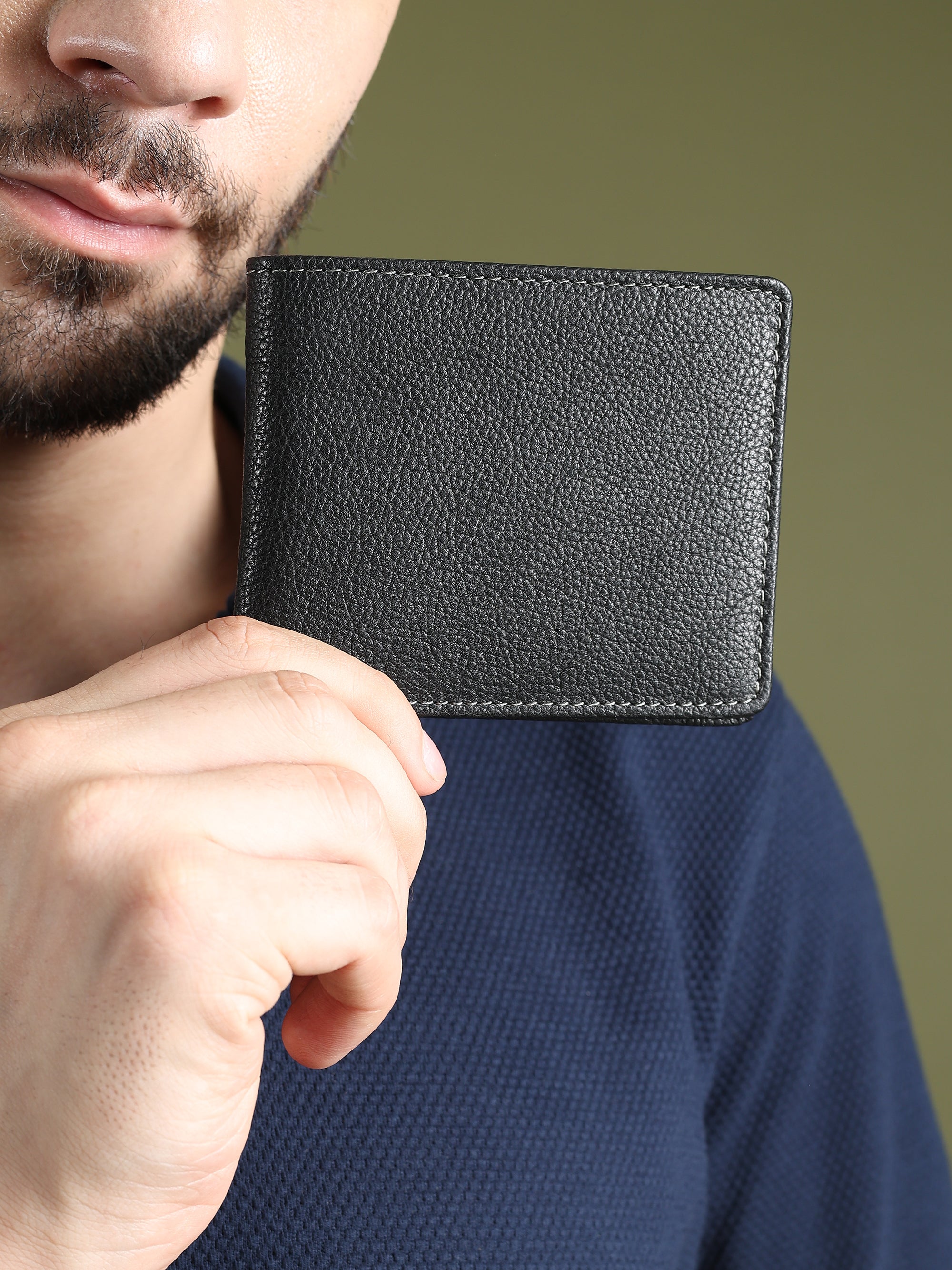 Black Textured Leather Mens Wallet thumbnail 2