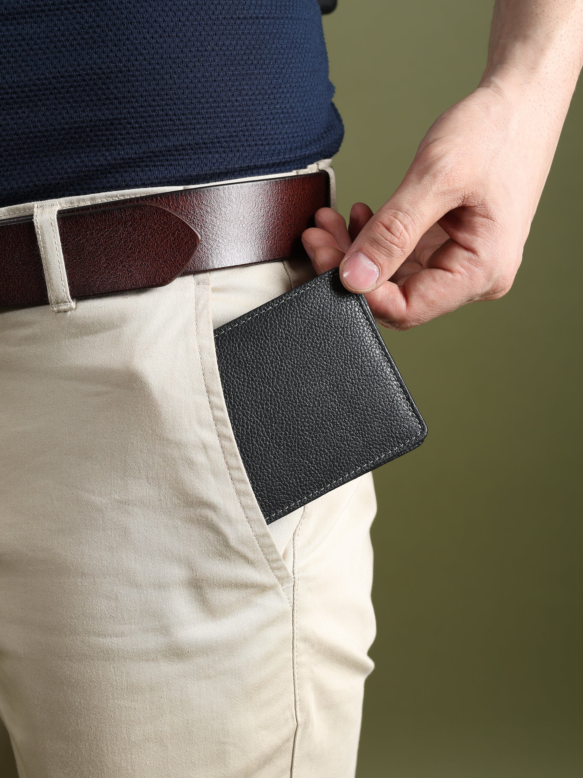 Black Textured Leather Mens Wallet thumbnail 4