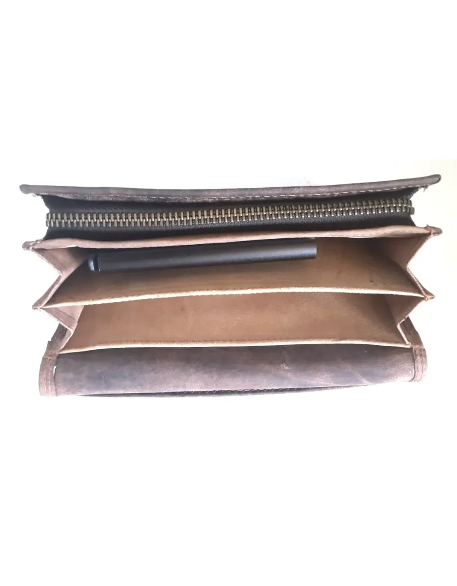 Brown buffalo hunter Leather Clutch thumbnail 3