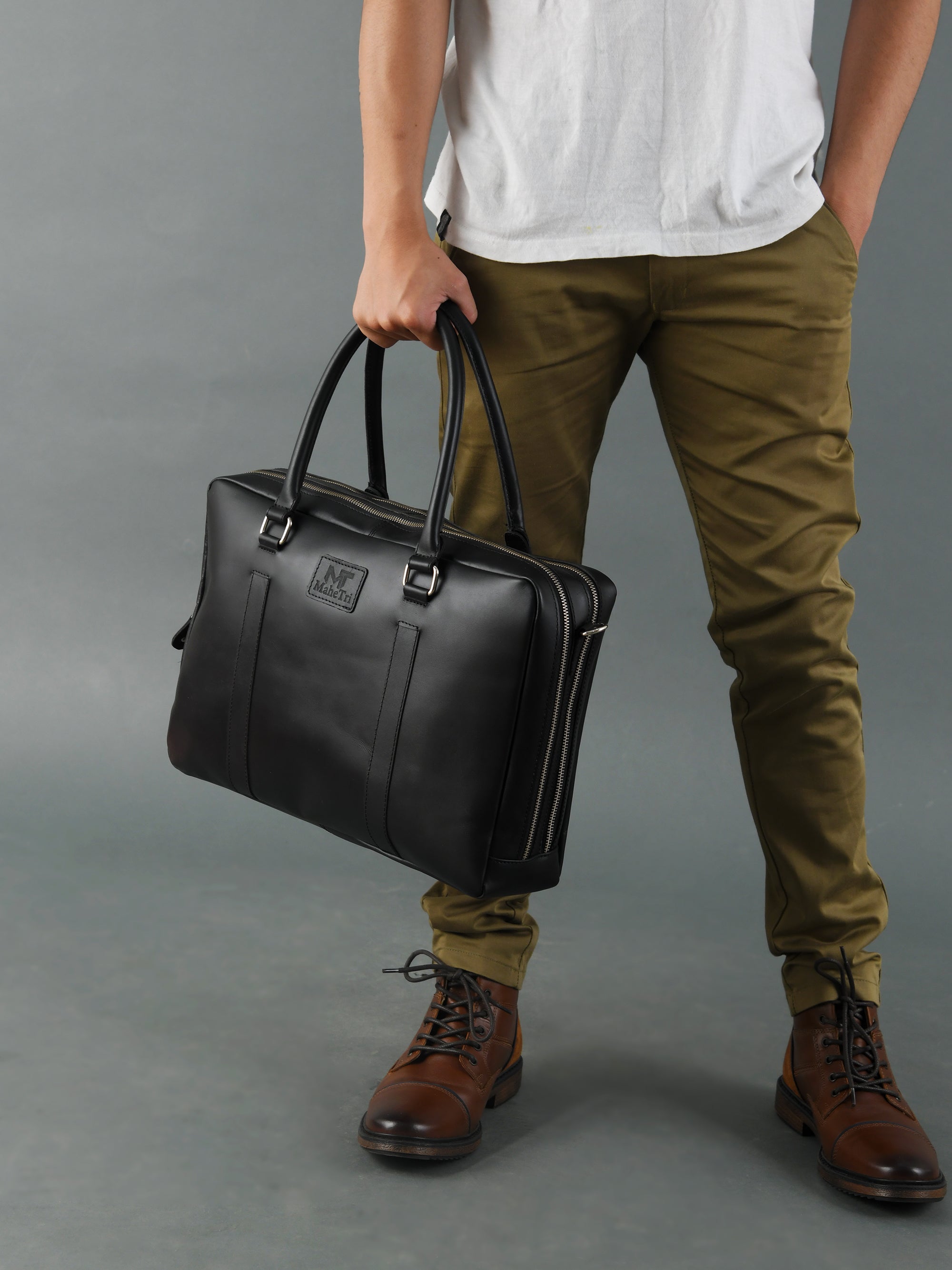 Dixon Buffalo Briefcase - Black thumbnail 4