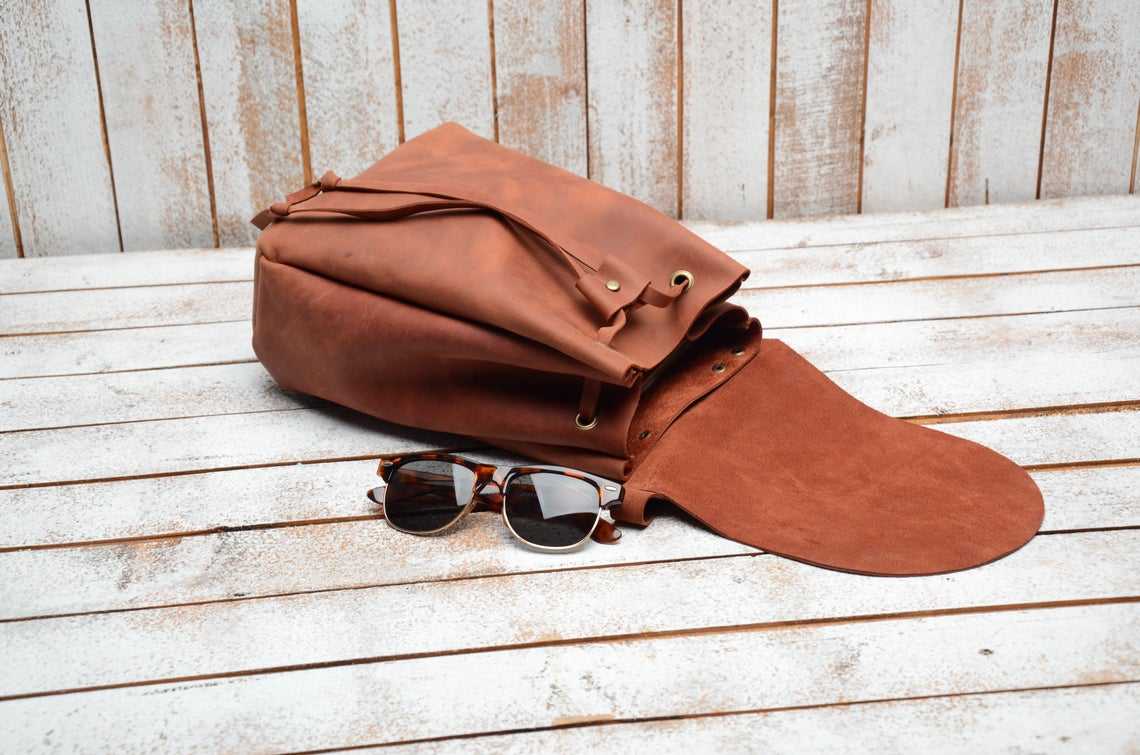 IndiFash - Buy Genuine Leather Handmade Premium Leather Custom Girls Fashion Women Bag Outdoor Used Backpack Brown Leather College Backpack thumbnail 4