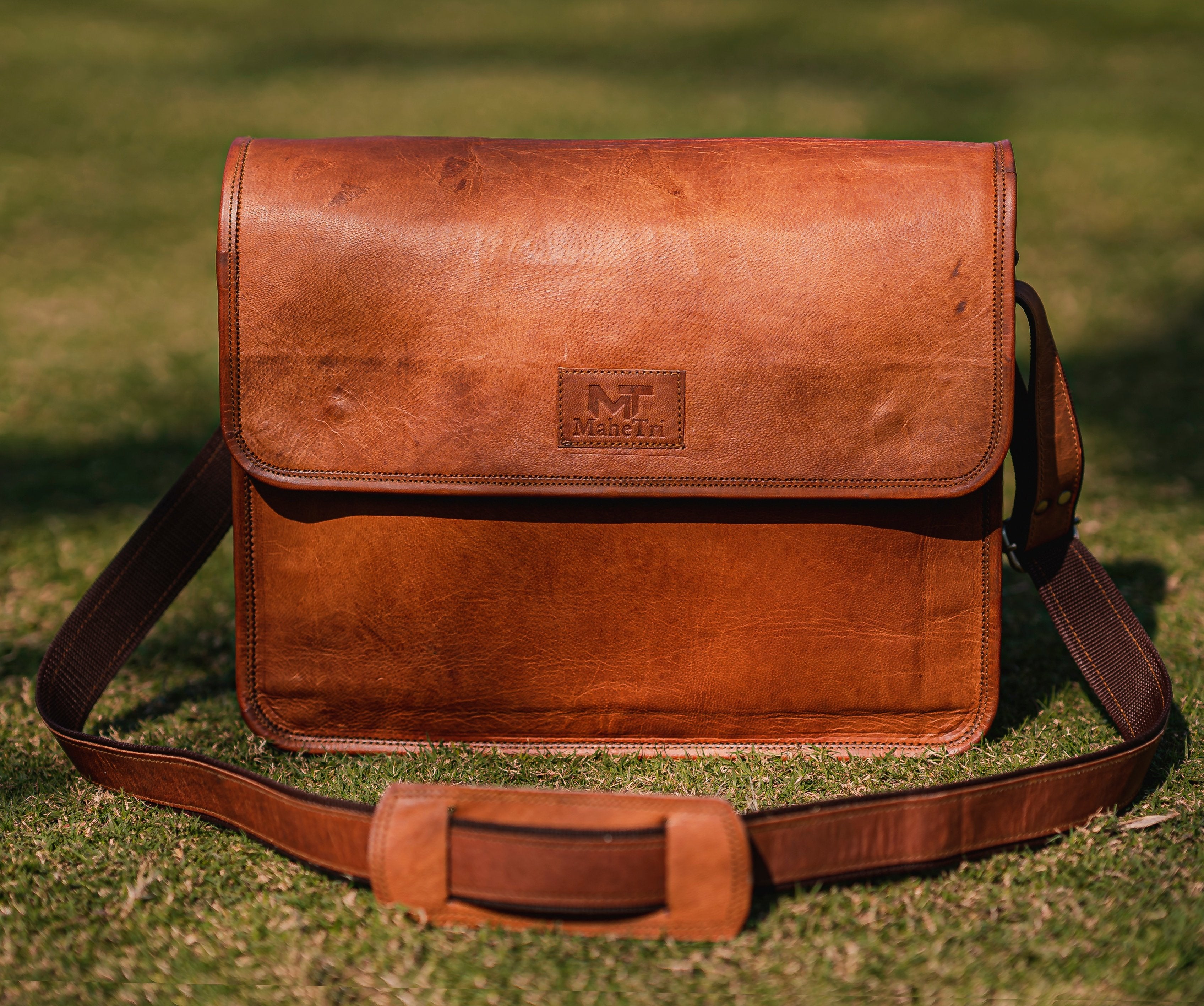 Cambridge Leather Satchel Bag thumbnail 9