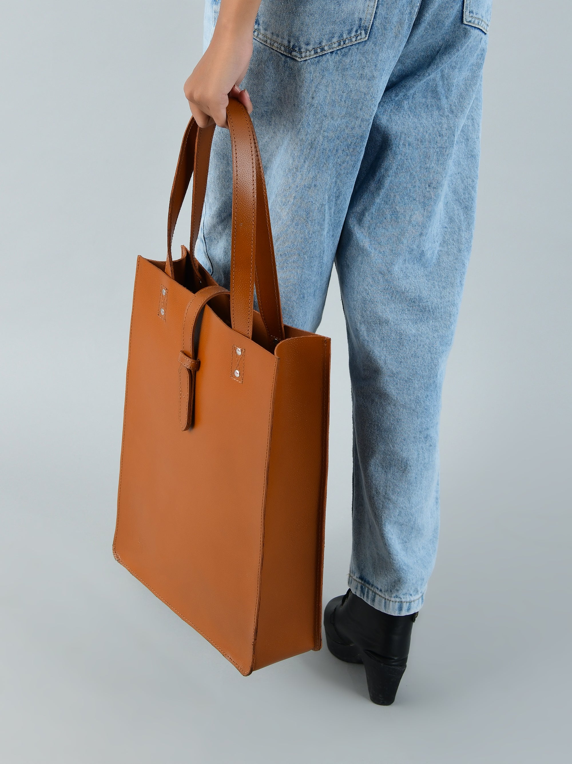 Chestnut Elegance Leather Tote thumbnail 2
