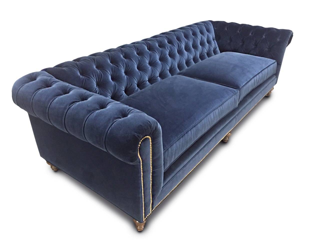 Classic Chesterfield Sofa thumbnail 3