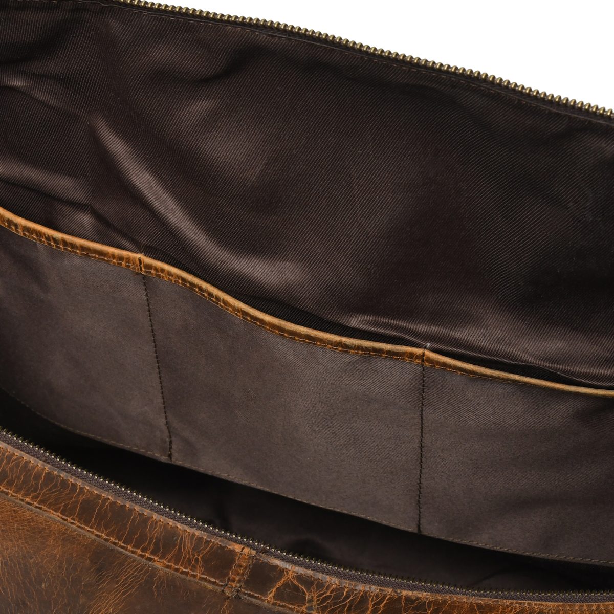 IndiFash 22 Inch Buffalo Oil Pull Up bag thumbnail 5