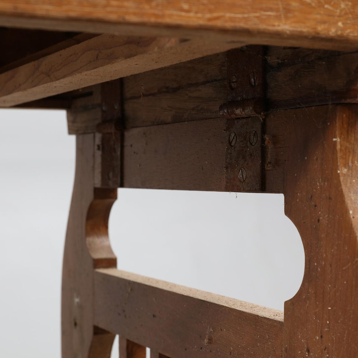 IndiFash Antique Wooden Desk thumbnail 4