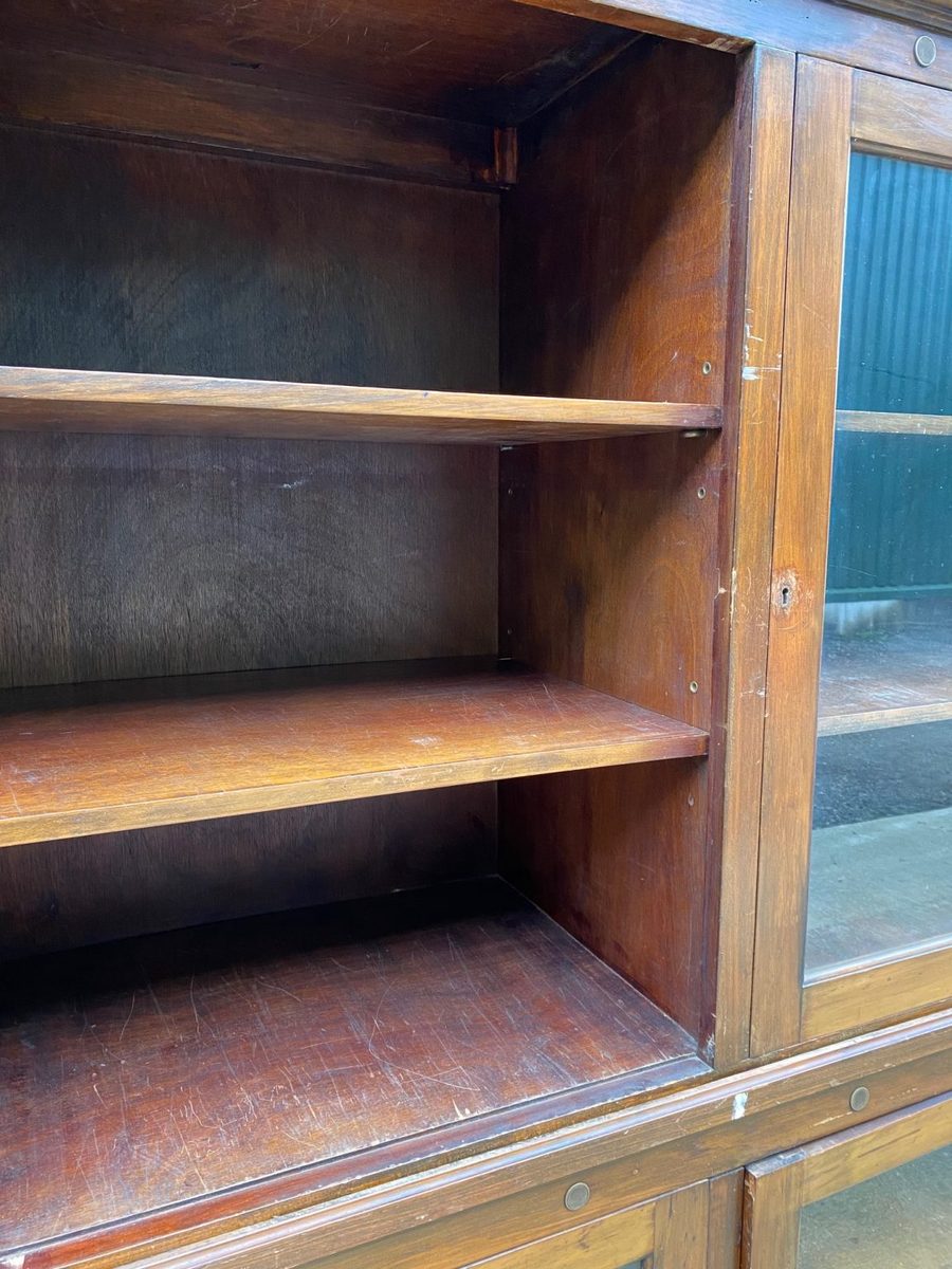 IndiFash Antique Wooden Double Glass Cabinet thumbnail 5