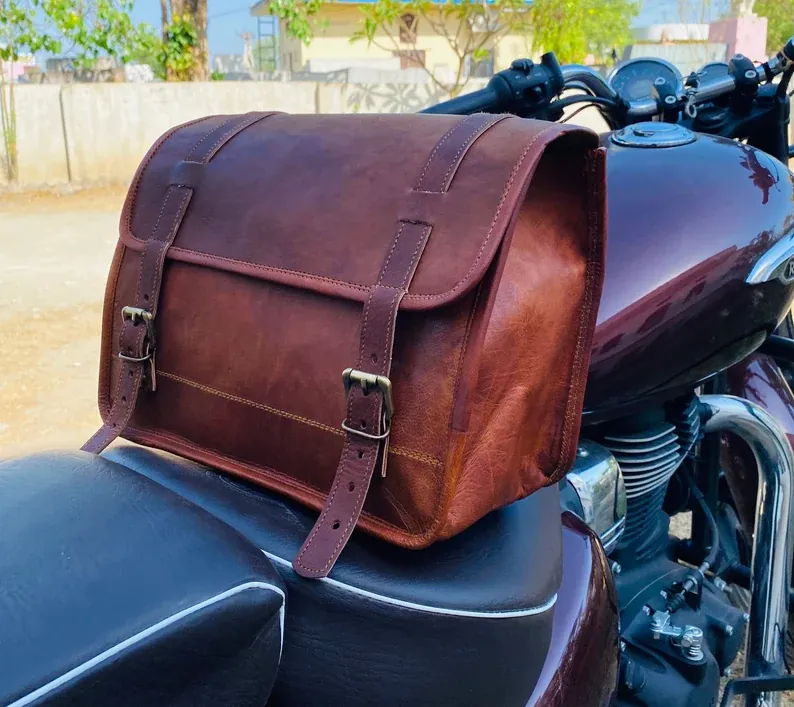 IndiFash Classic Leather Motorcycle Saddlebag thumbnail 2