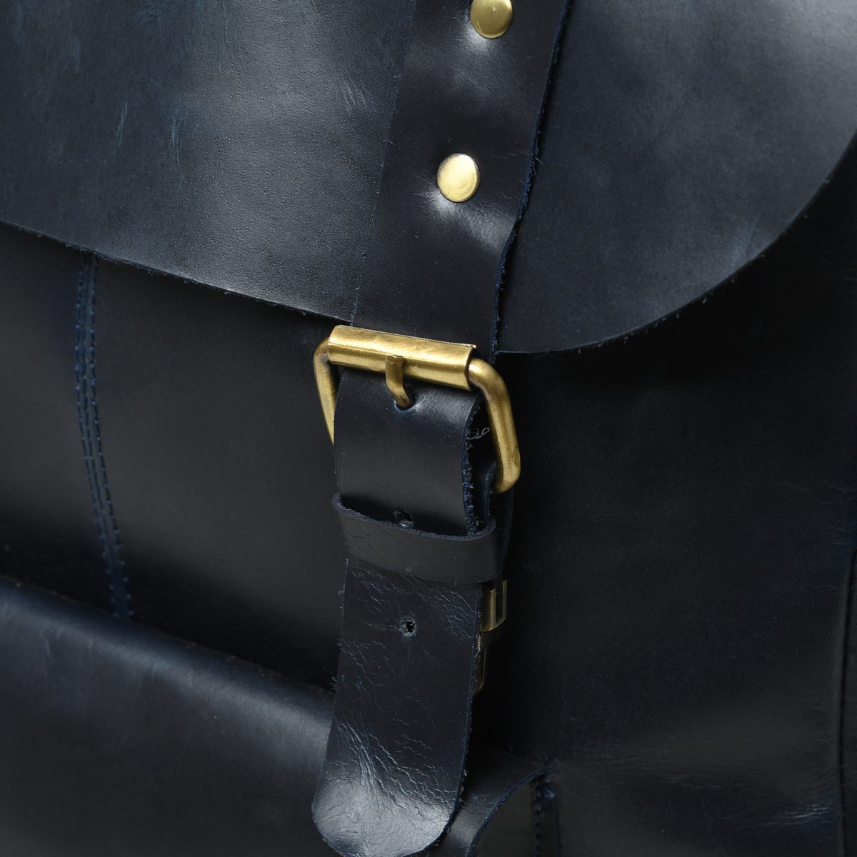 IndiFash buffalo leather Women backpack thumbnail 2