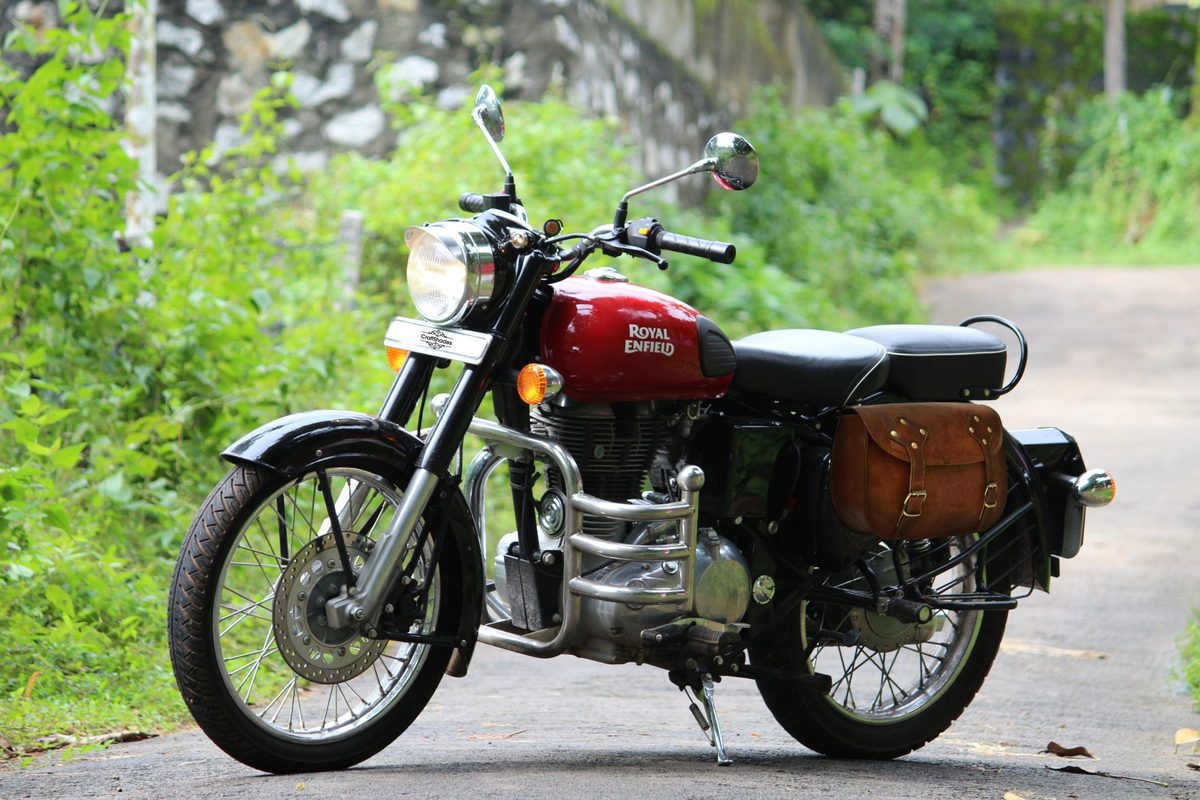 Handcrafted Leather Motorcycle Bag thumbnail 3