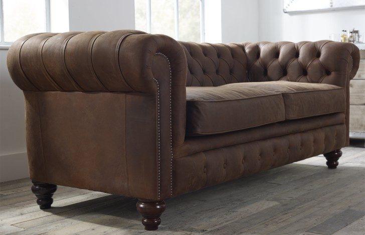 IndiFash Rich Brown Three Seater Chesterfield Sofa thumbnail 4