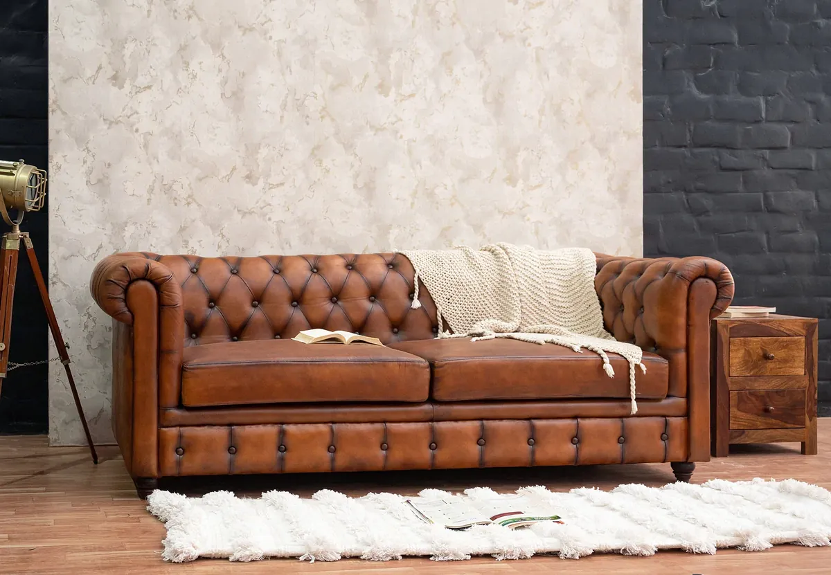 IndiFash Traditional Chesterfield 2 Seater Sofas thumbnail 2