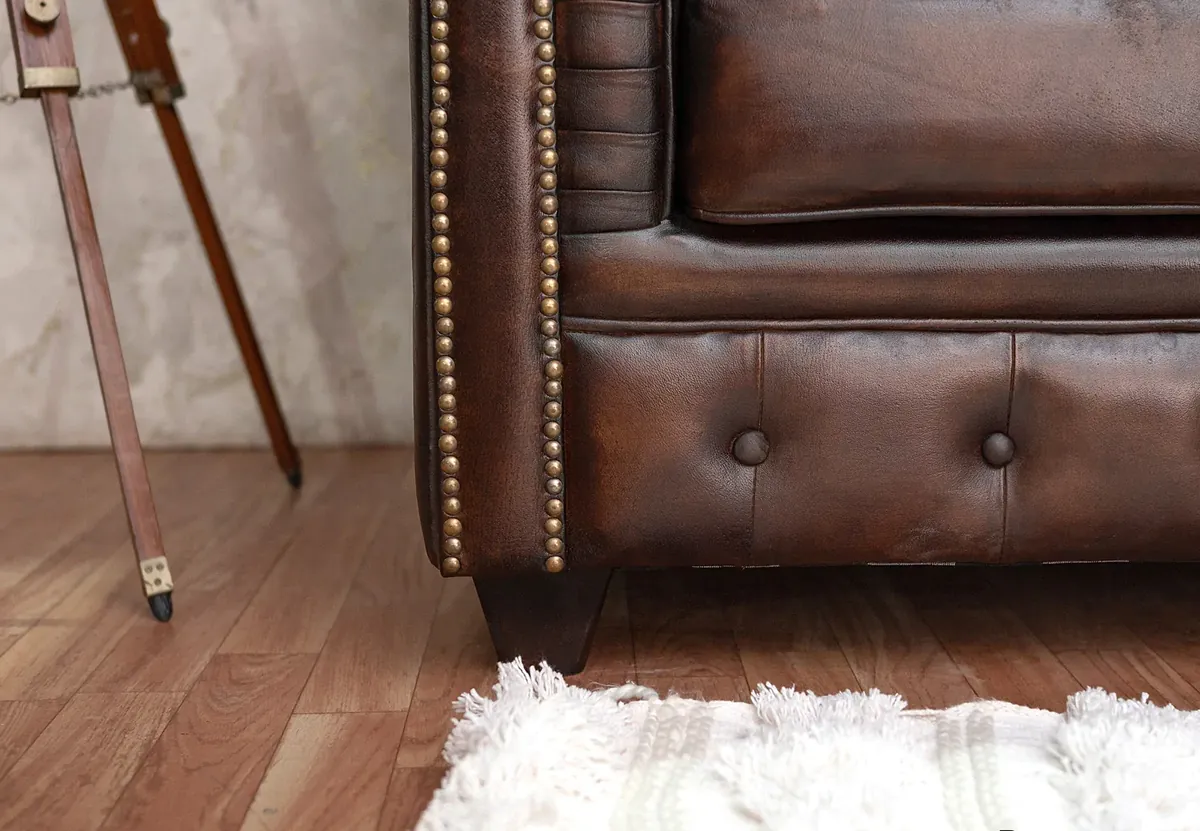 IndiFash Traditional Chesterfield 3 Seater Sofas thumbnail 5
