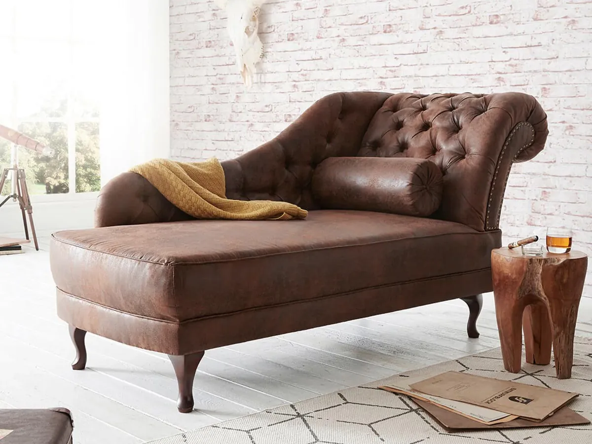 IndiFash Vintage Brown Chesterfield Lounge