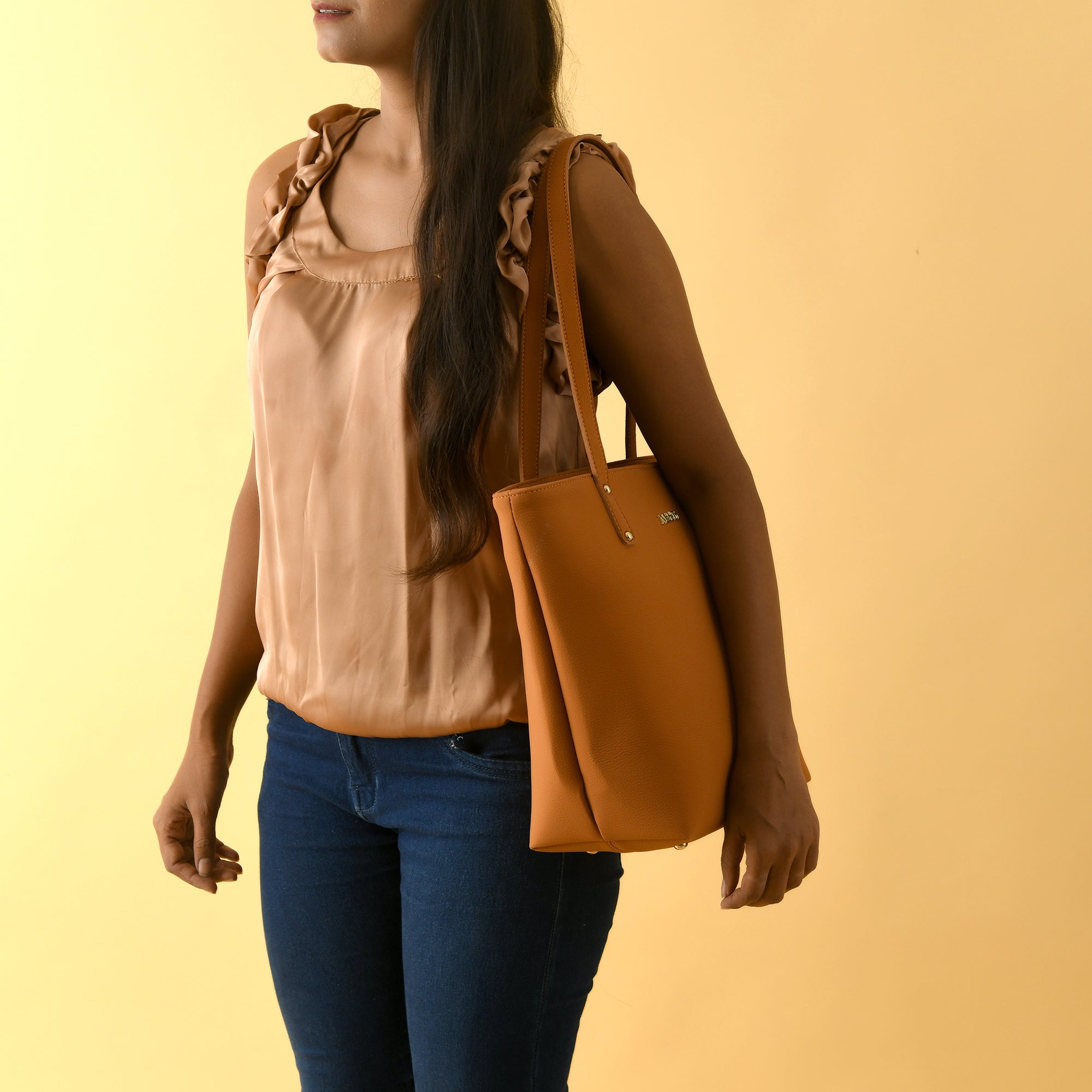 Era Vegan Leather Tote - Tan Brown thumbnail 8