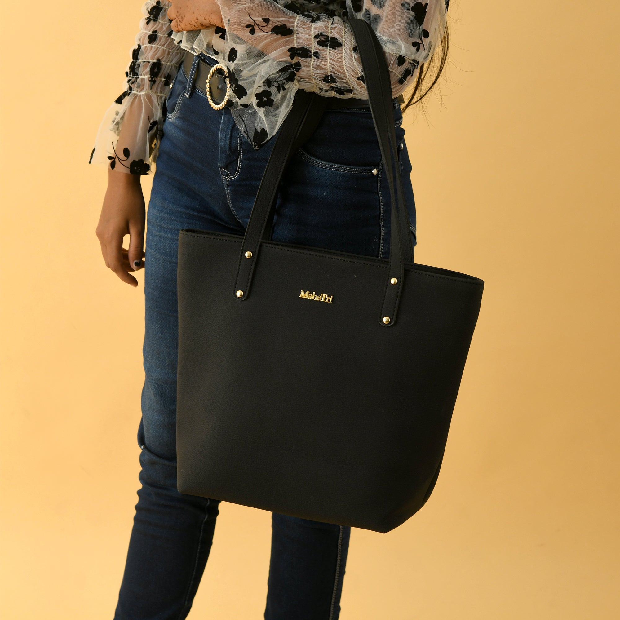 Era Vegan Leather Tote - Midnight Black thumbnail 2