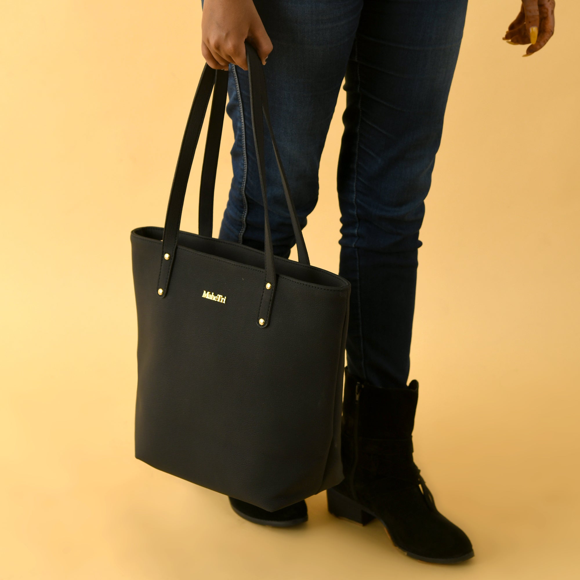 Era Vegan Leather Tote - Midnight Black thumbnail 7