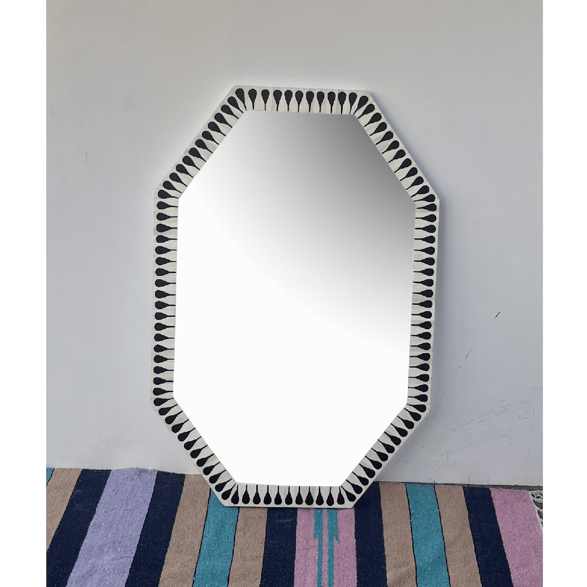 Handmade Bone Inlay Mirror Frame - Floral Design (White & Black)