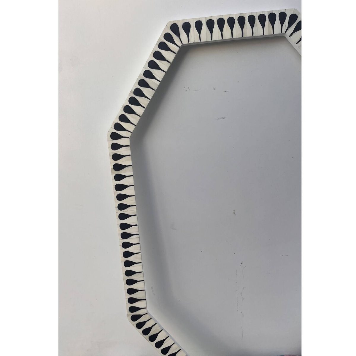 Handmade Bone Inlay Mirror Frame - Floral Design (White & Black) thumbnail 4