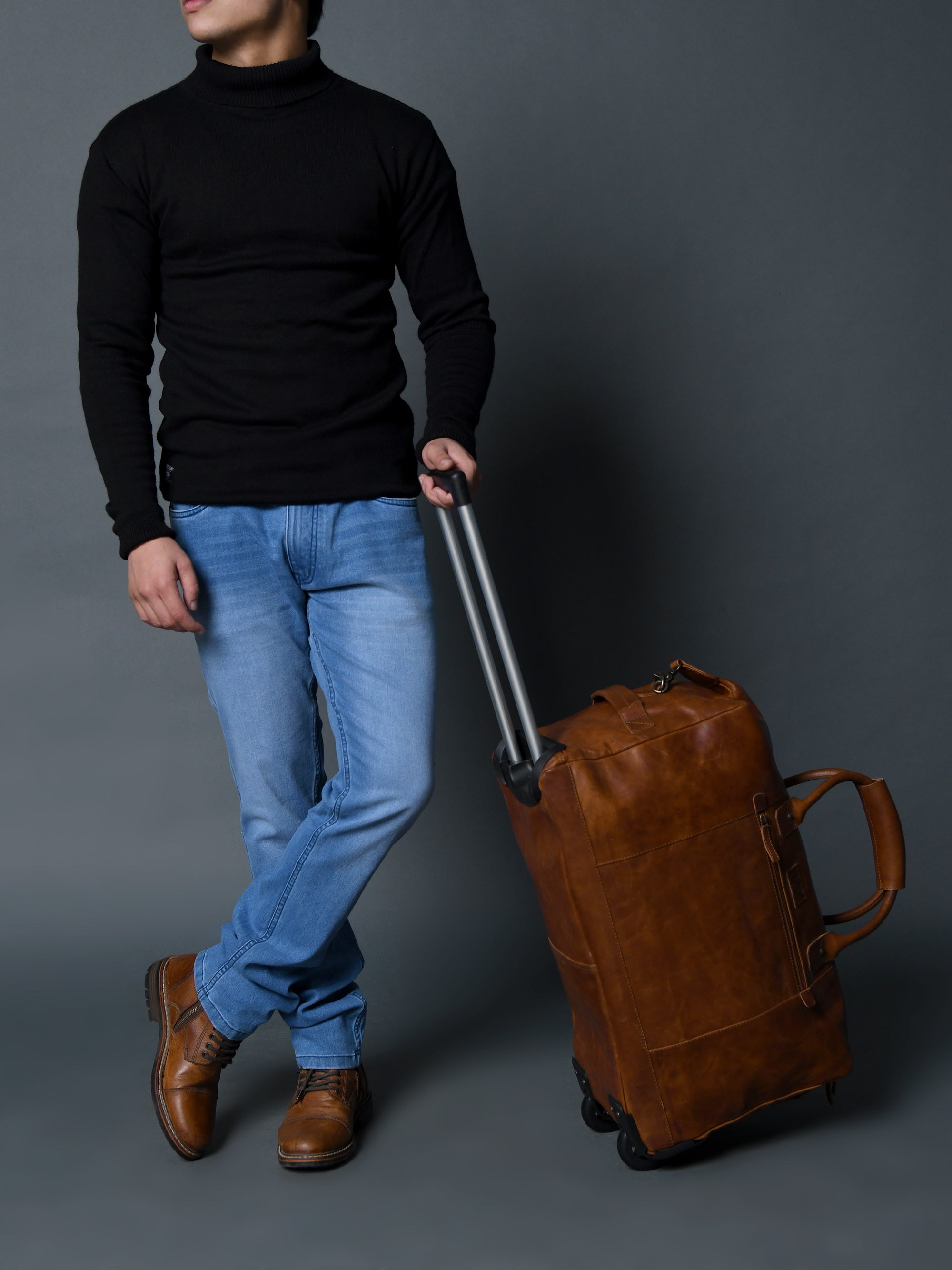 Harbor Leather Trolly Carry-On thumbnail 14