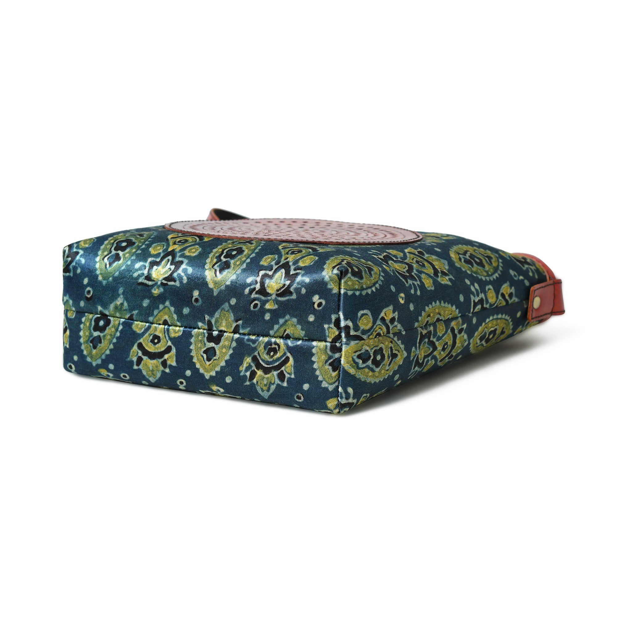 Heritage Ajrakh Leather Tote Bag thumbnail 8